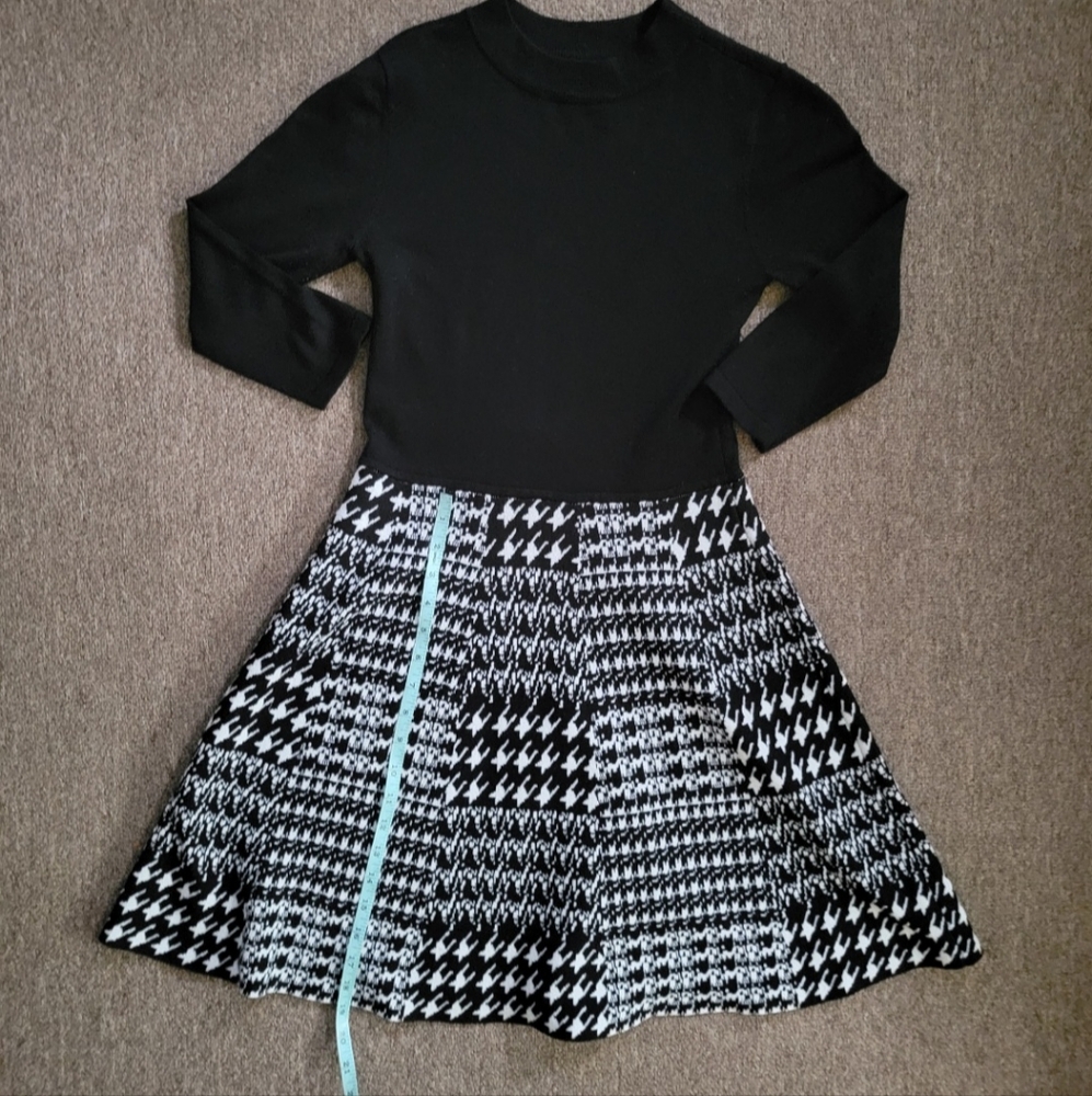 BCX Black & White Sweater Dress Size M Houndstooth pattern Blend - Picture 7 of 9